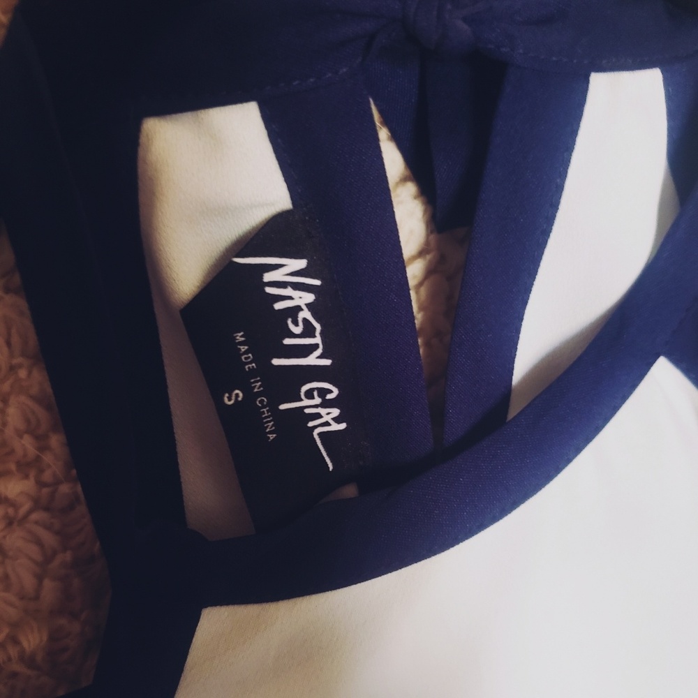 Top - Picture 3 of 4